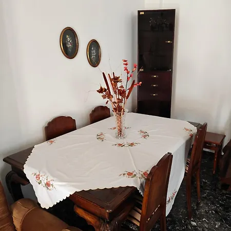 아파트 Local House 1st Floor Near Downtown *