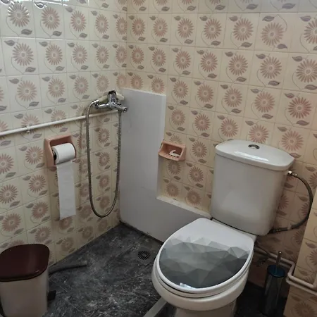 Local House 1st Floor Near Downtown 아파트